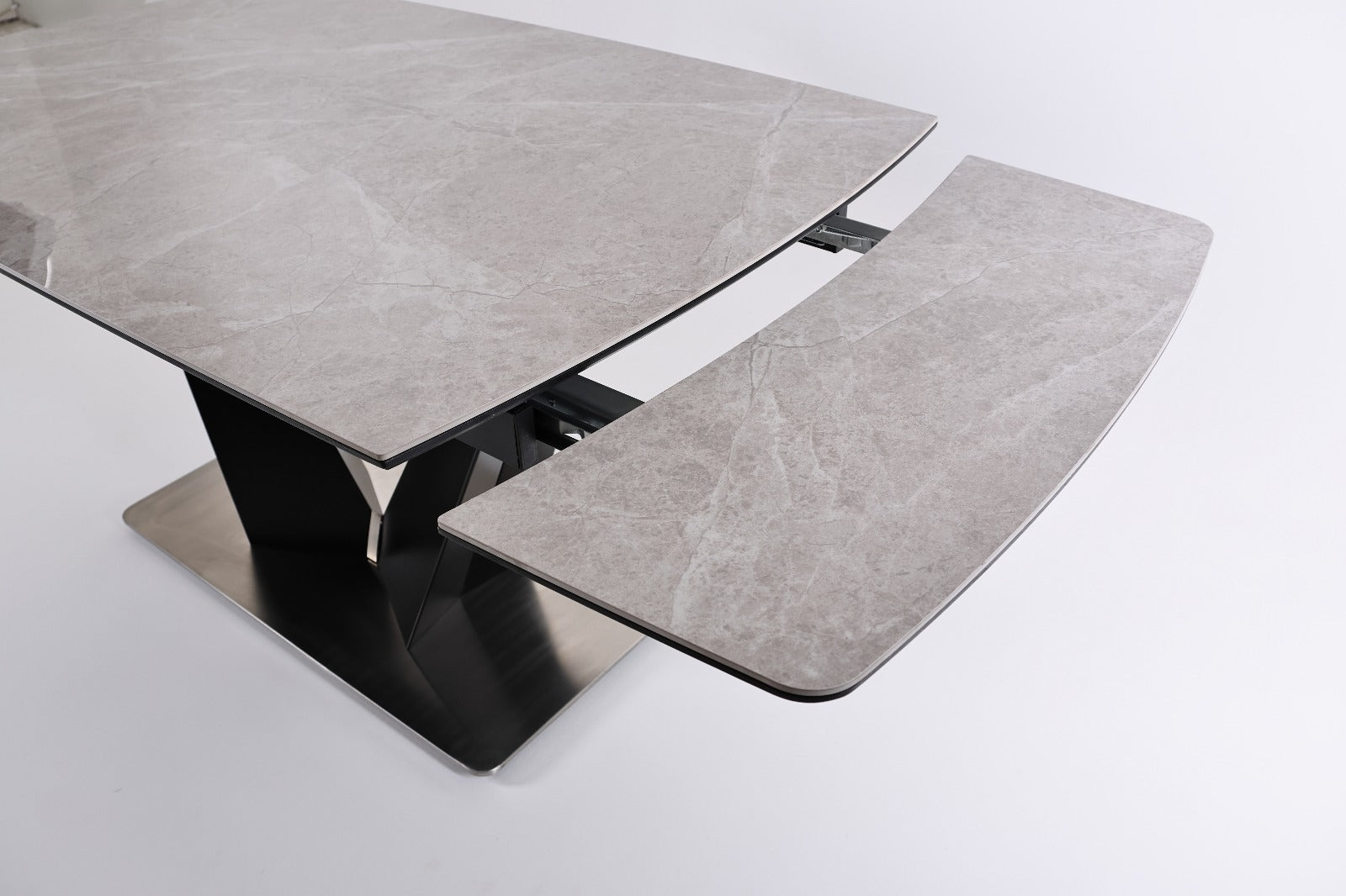 CLARA DINING TABLE SET -SILVER