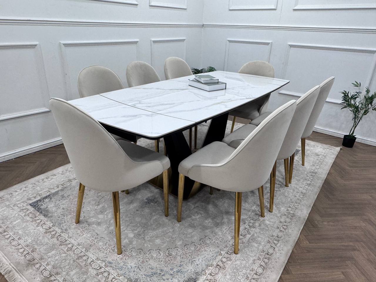 CLARA DINING TABLE SET - GOLD