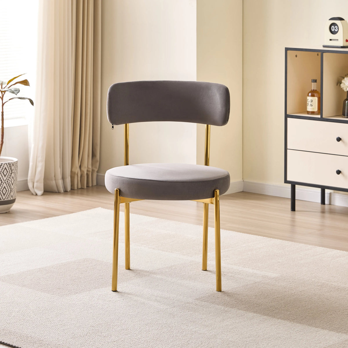 Gold London Luxury Living Collection Q&P Furniture