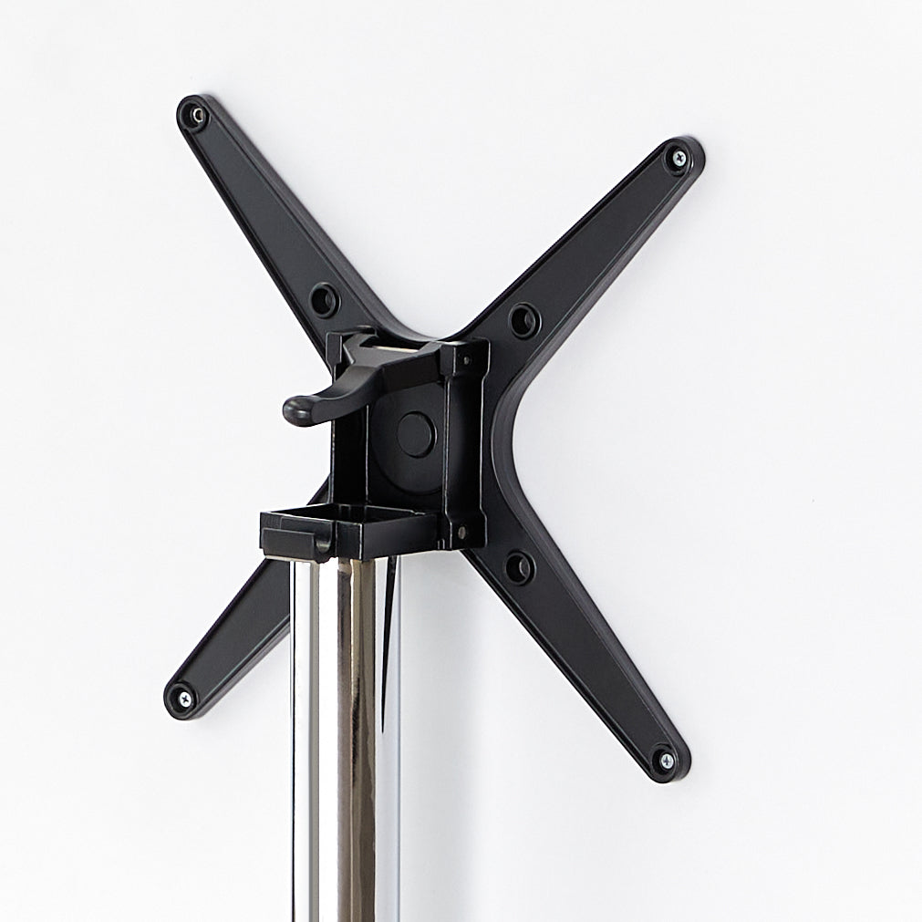 LUXE ROUND DINING TABLE – Silver Finish