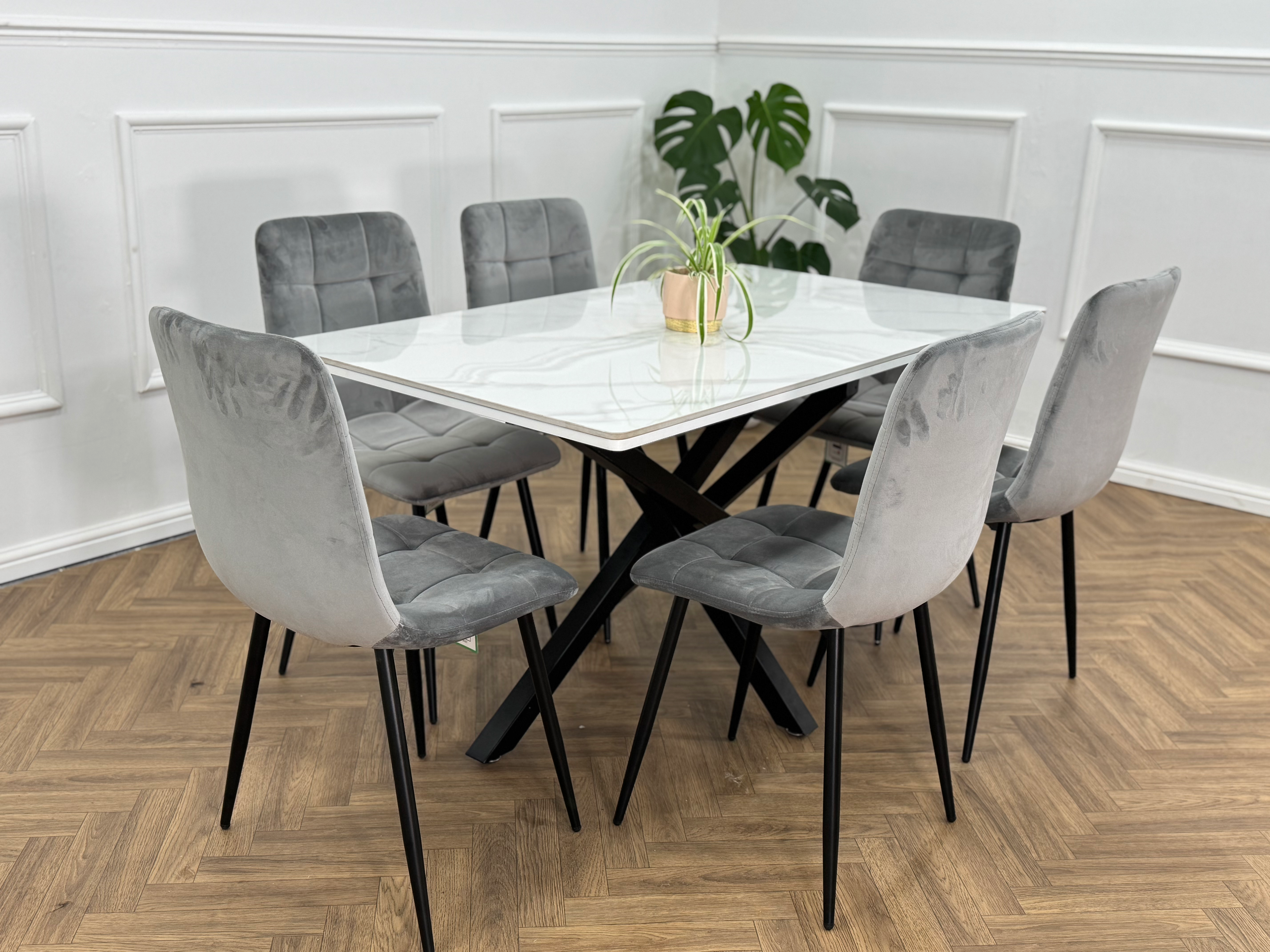 Prince Dining Table