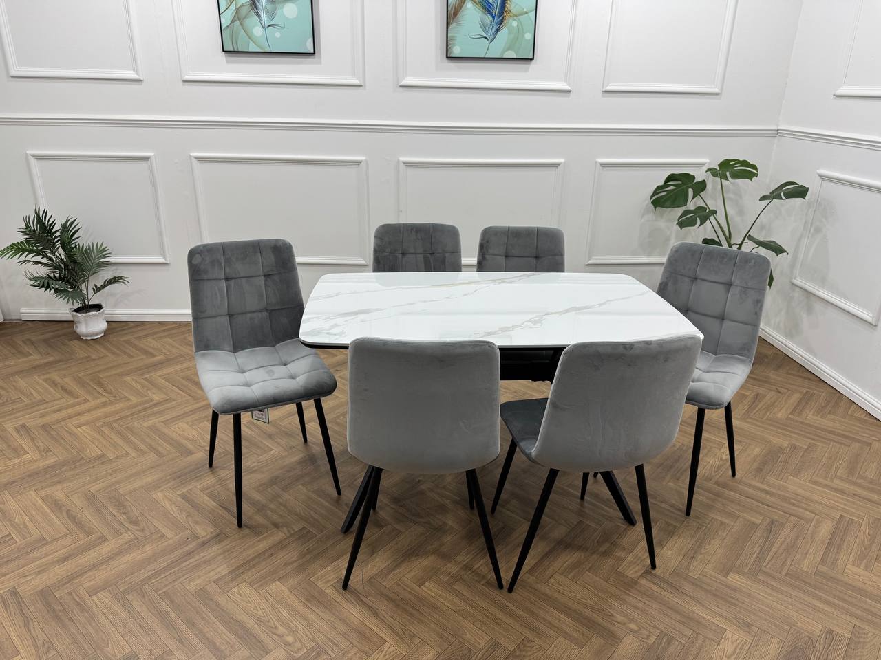 Niva Dining Set