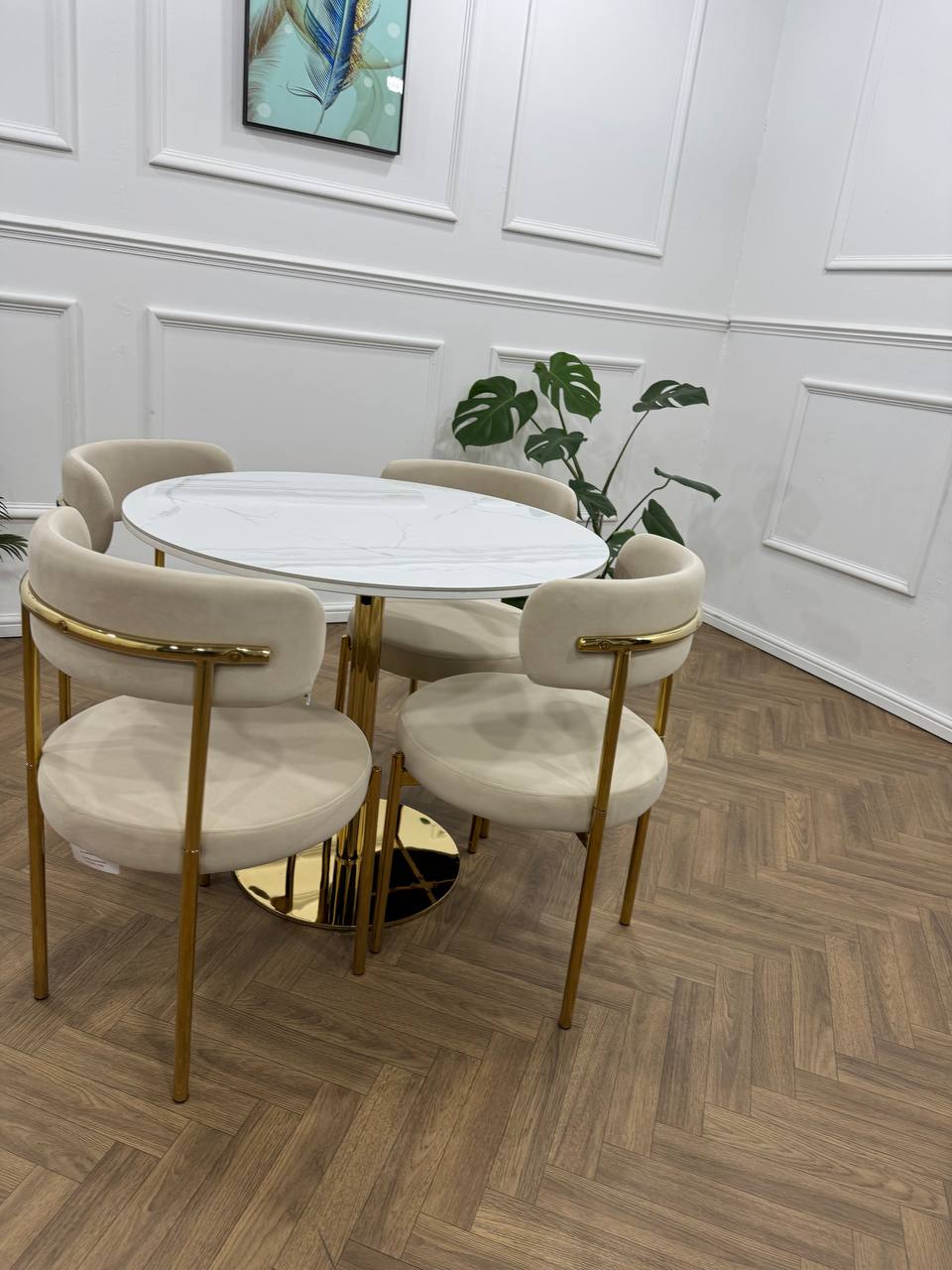 Gold London Luxury Living Collection