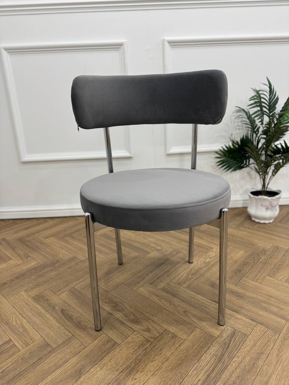 LUXE DINING SET -VELVET-LIGHT GREY Chair-SILVER