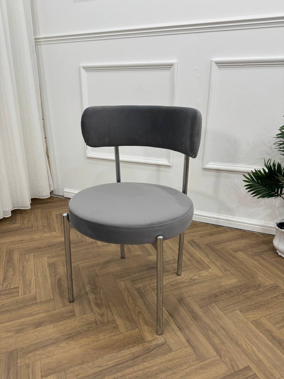 LUXE DINING SET -VELVET-LIGHT GREY Chair-SILVER