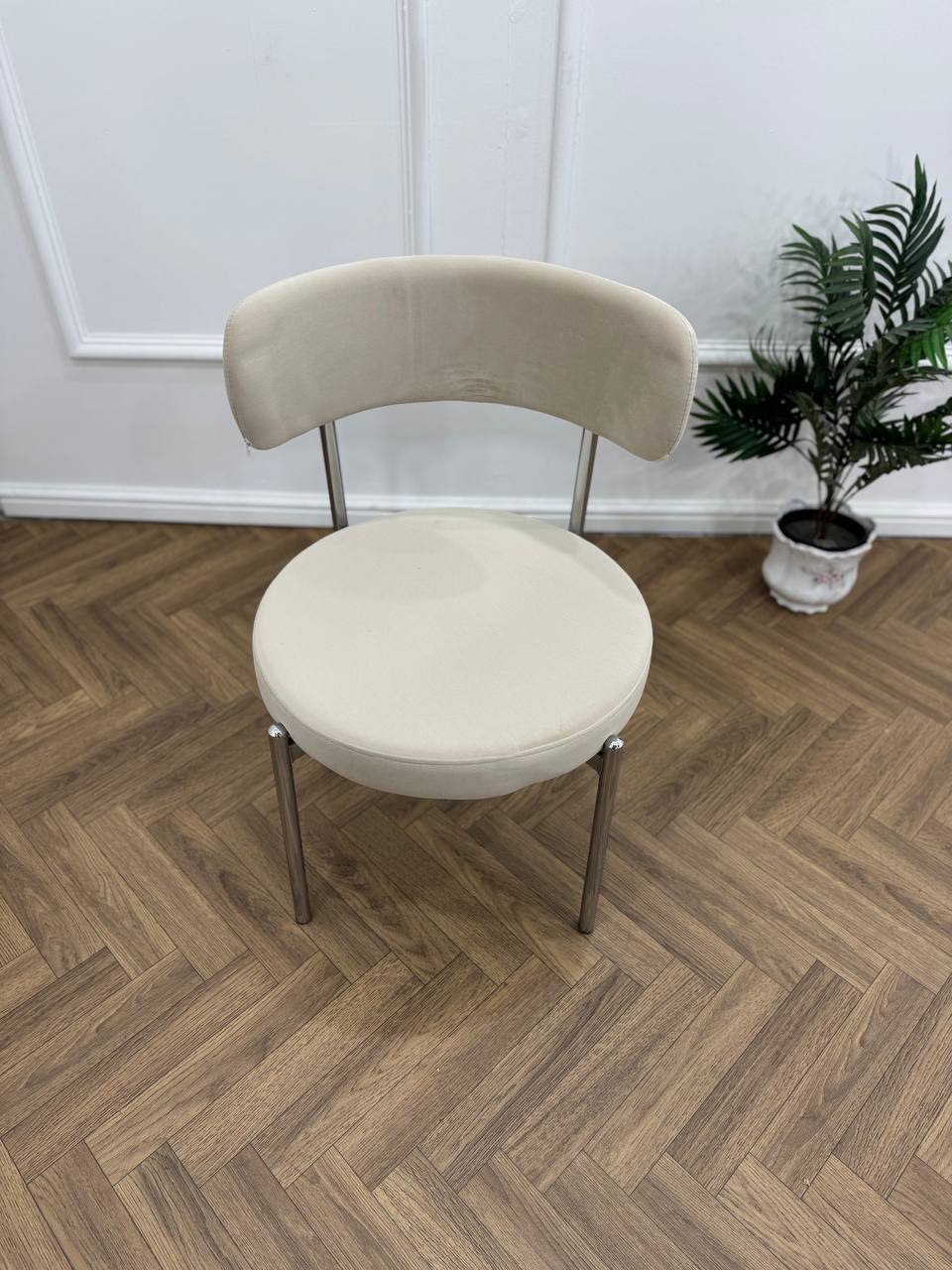 LUXE DINING SET-VELVET-BEIGE-SILVER