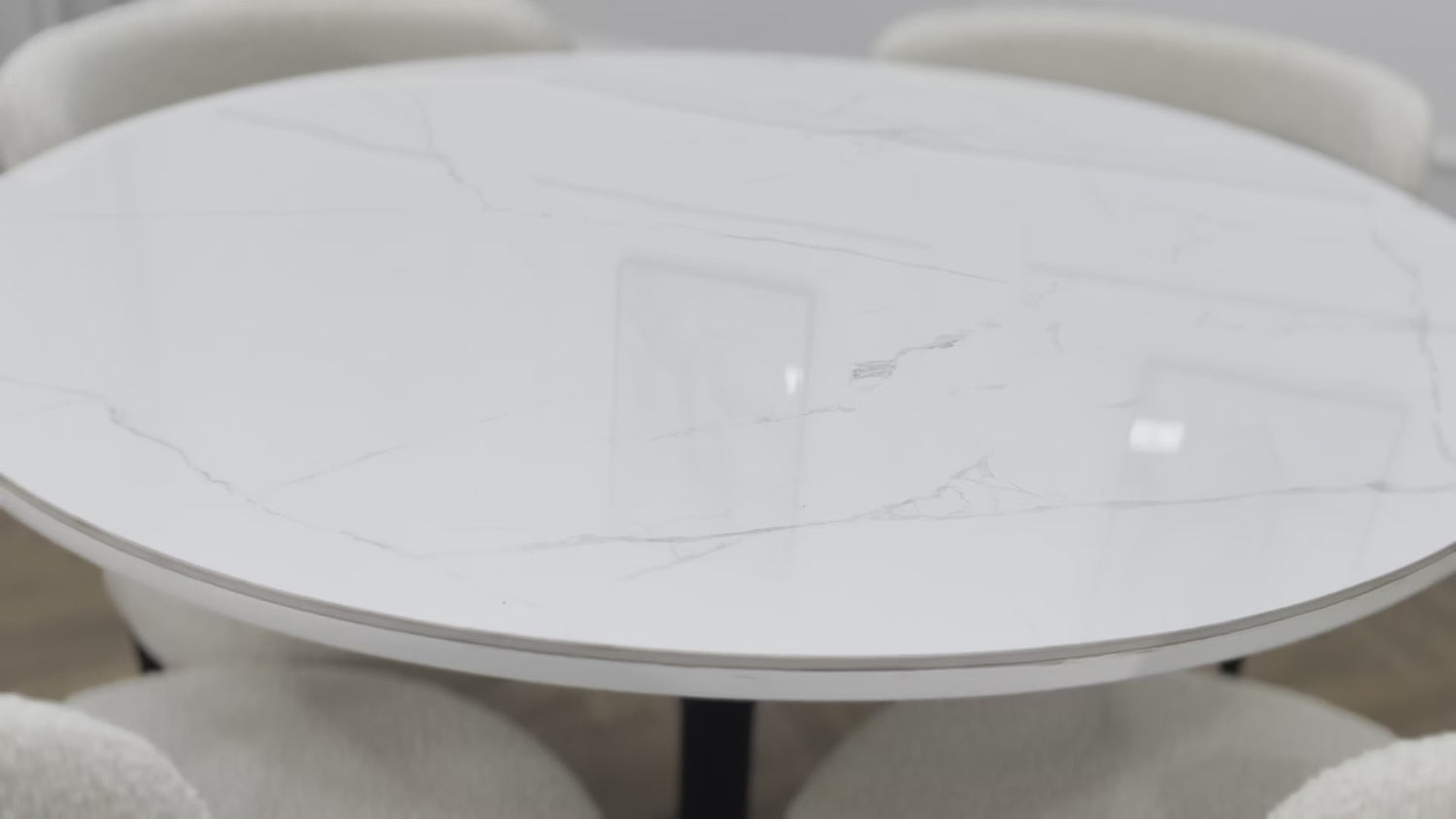 LUXE ROUND DINING TABLE – Matt Black Finish