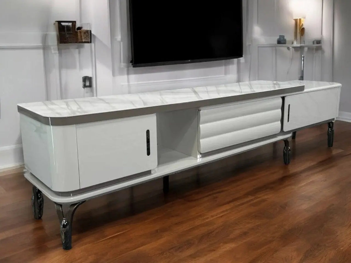 Gold London Luxury Living Collection Q&P Furniture