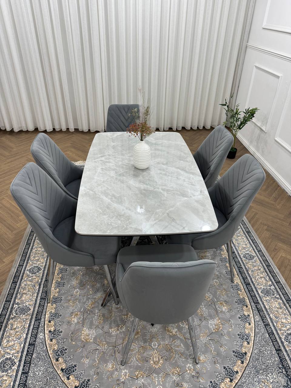 Savello Luxury Grey Marble-Effect Dining Set – 4 or 6 Beige or Grey Chairs