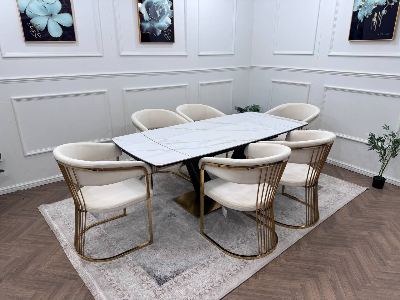 QUEEN DINING SET