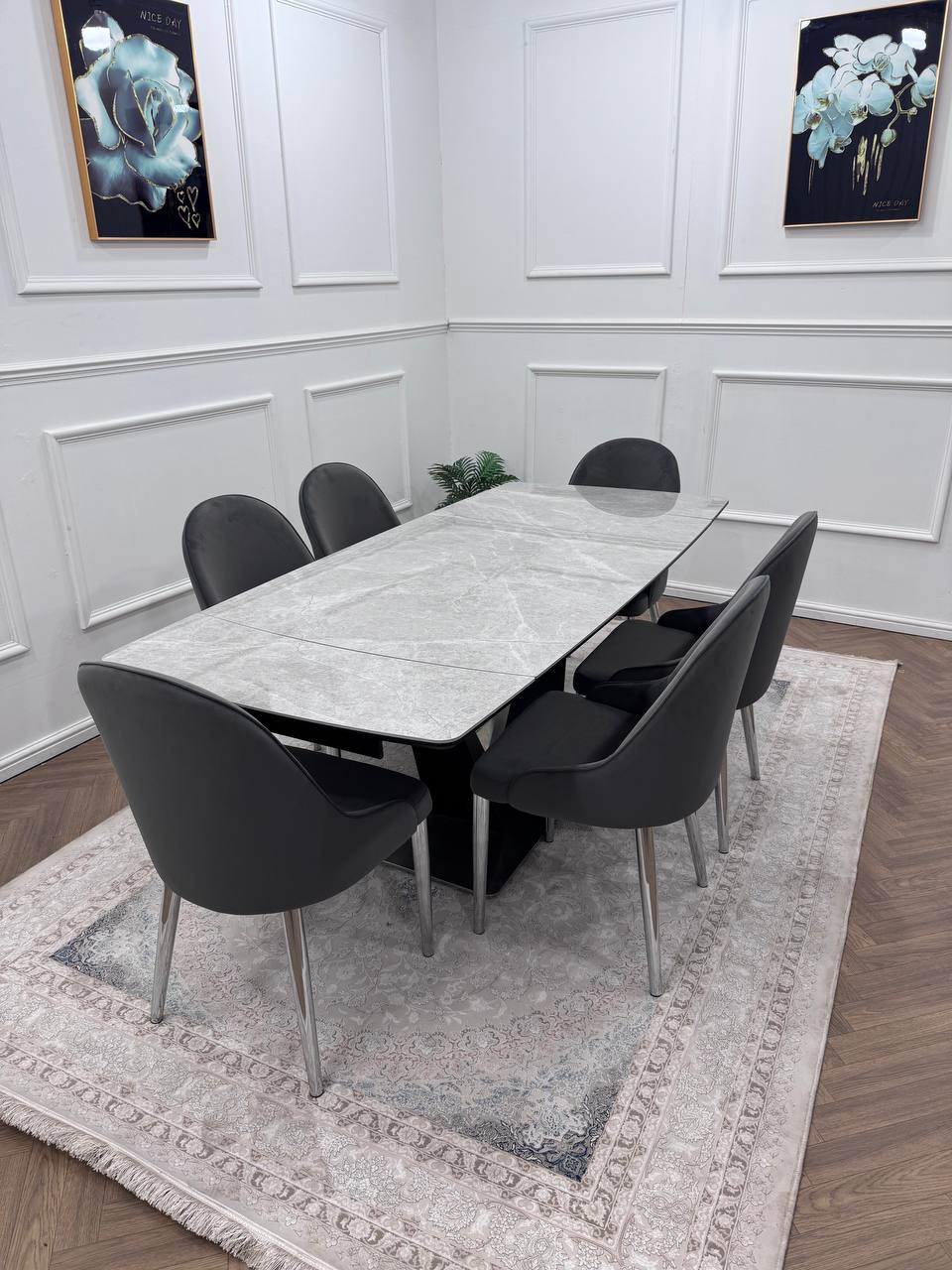 CLARA DINING TABLE SET -SILVER