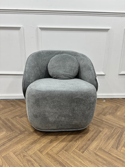 Q &amp; P Furniture Luna sofa set with plush cushions and modern design, featuring a three-piece living room sofa arrangement.