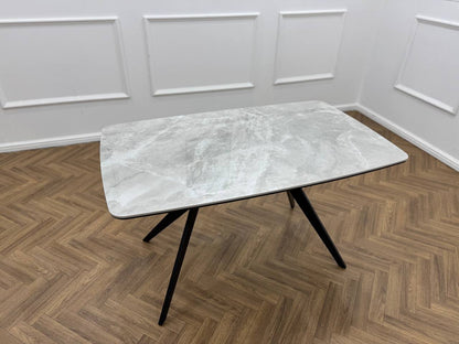 CLOUD DINING TABLE