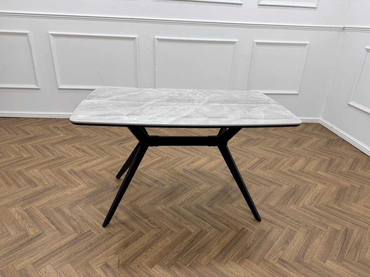Luna Dining Set