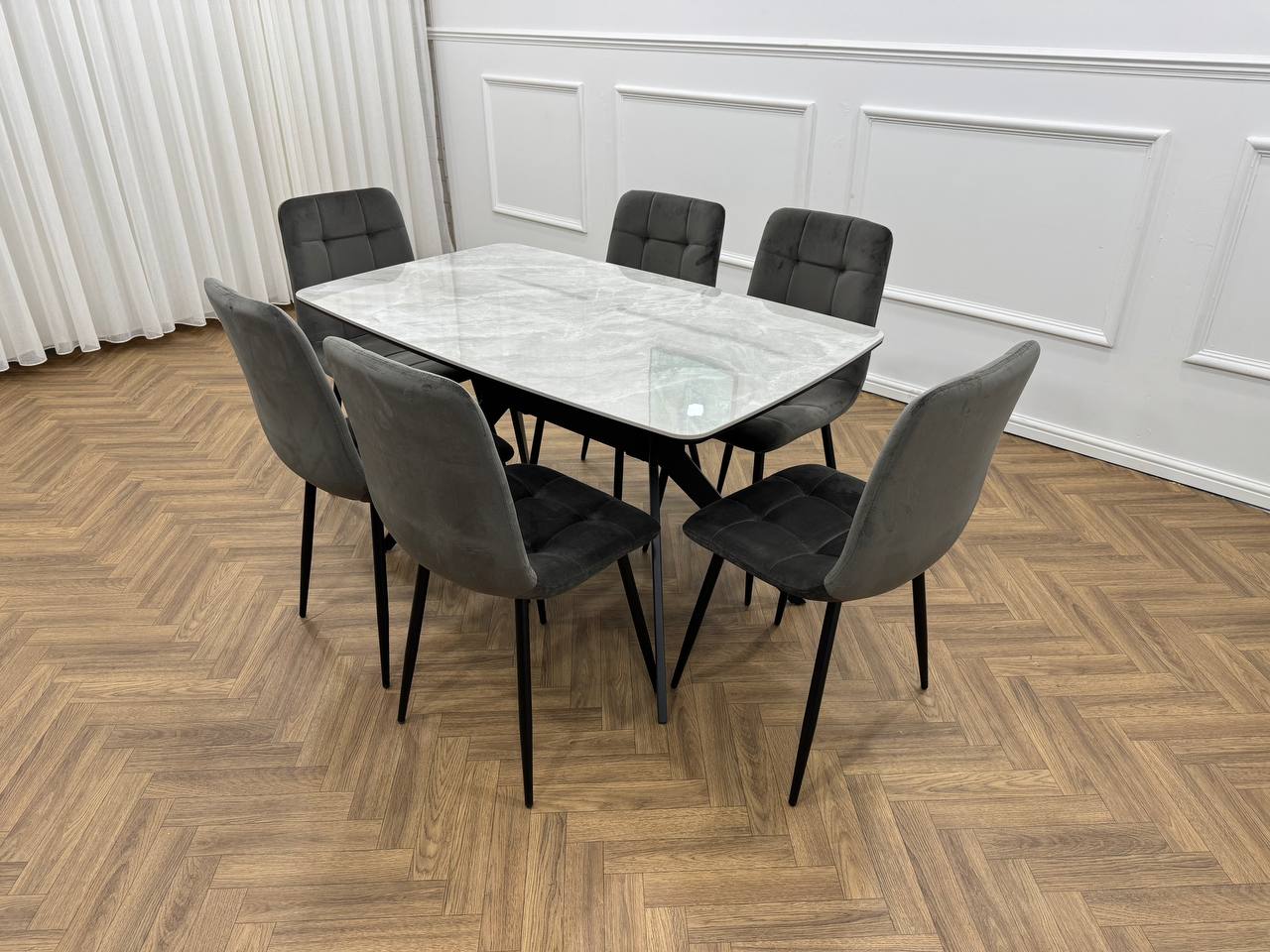 Luna Dining Set