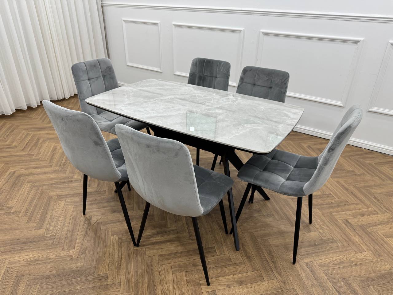 Luna Dining Set