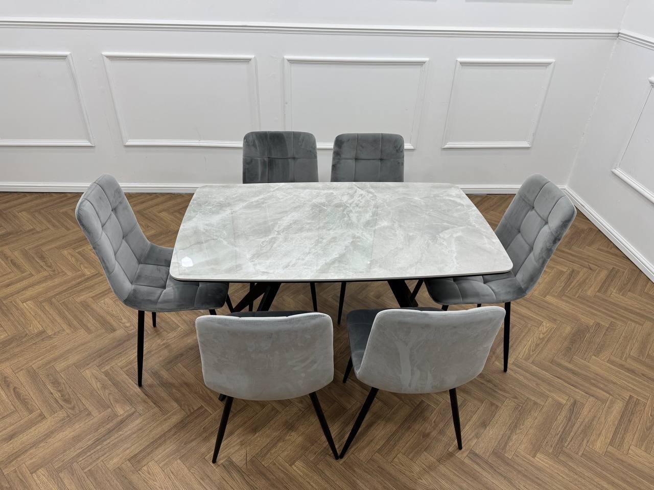 Luna Dining Set