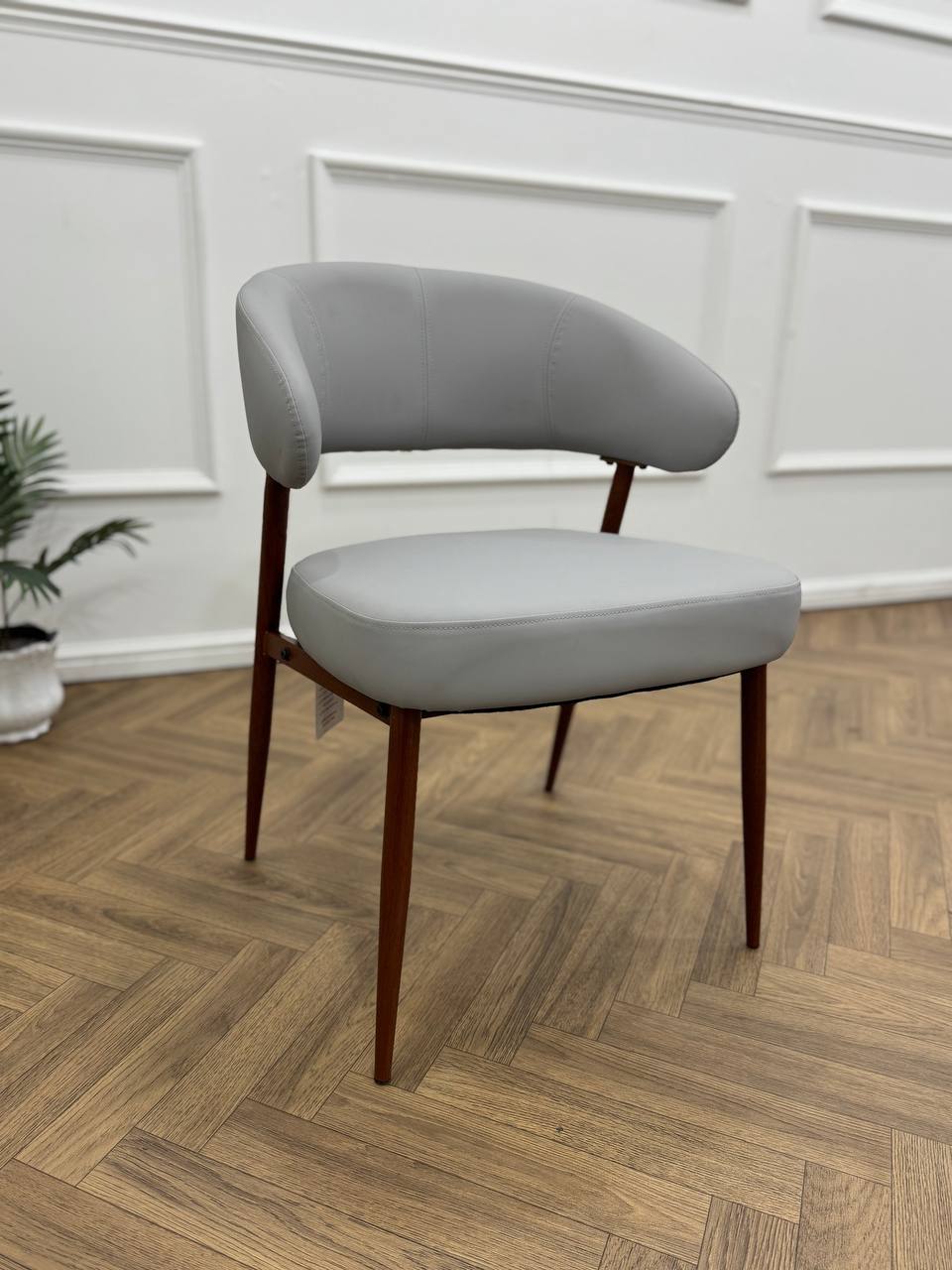 Mila dining chair-light grey